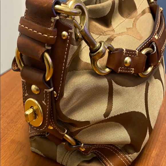 Coach hobo purse - Picture 2 of 4